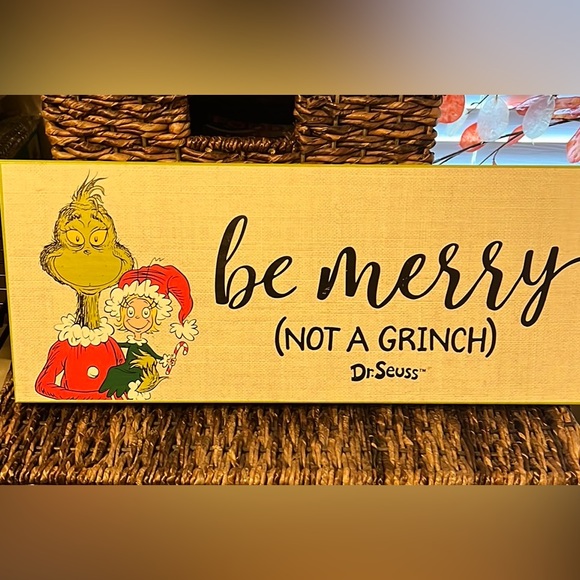 NWT GRINCH WALL ART💗💗💗 - Picture 1 of 4